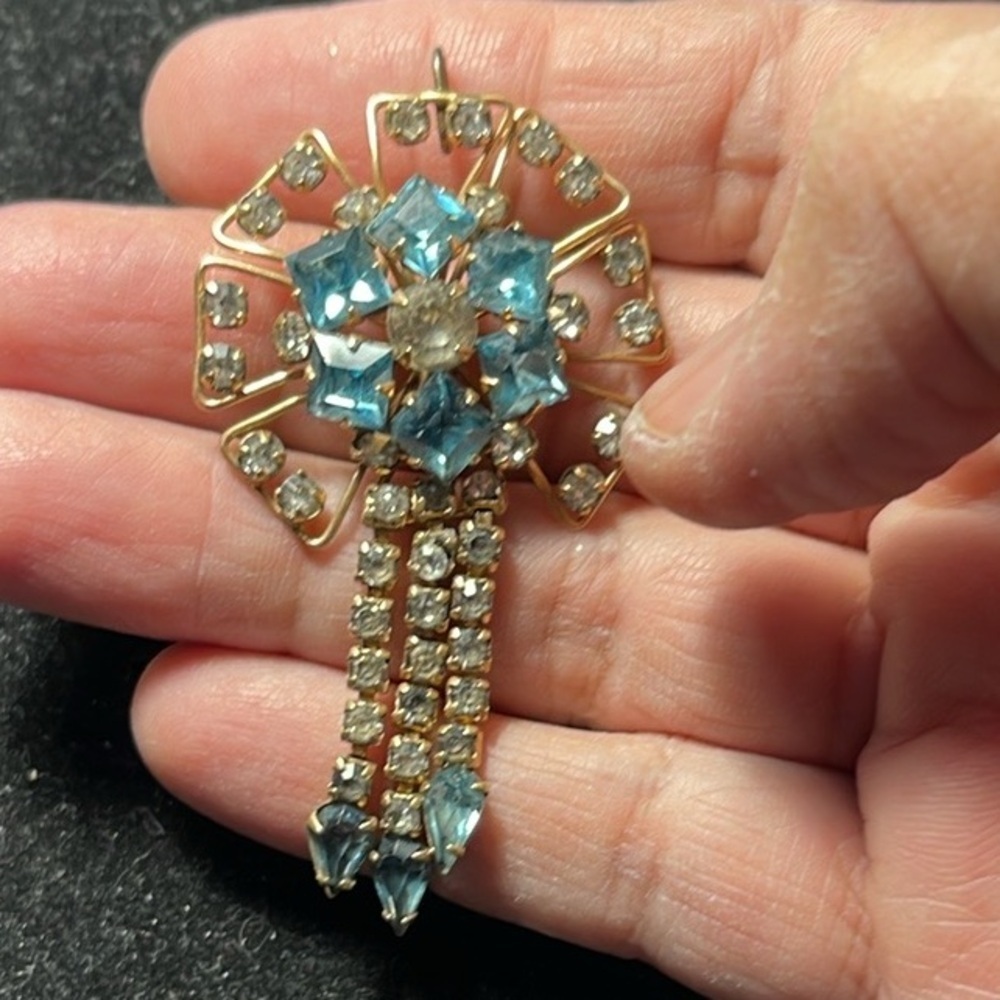 Marks & Spencer Vintage Signed Aqua Blue Rhinestones 12k g.f. Brooch/Pendant. MA